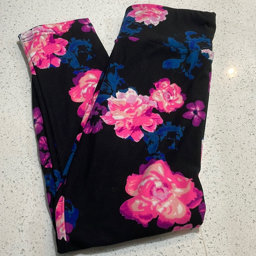 Flower Leggings! Very soft. SZ M